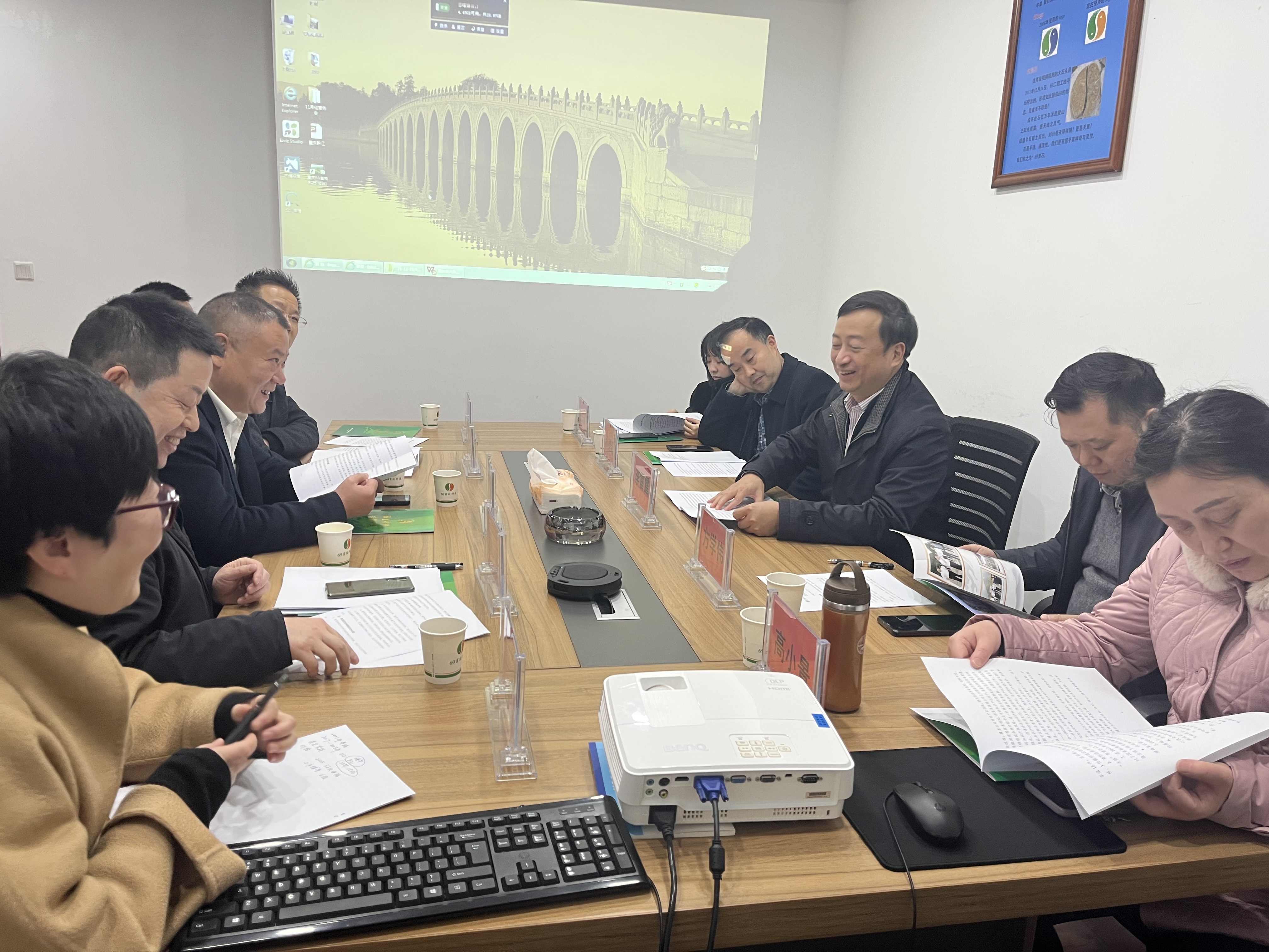 重庆市知识产权局李雷霆局长一行在黔江区市场监管局局长潘东等陪同下来重庆69畜牧调研指导